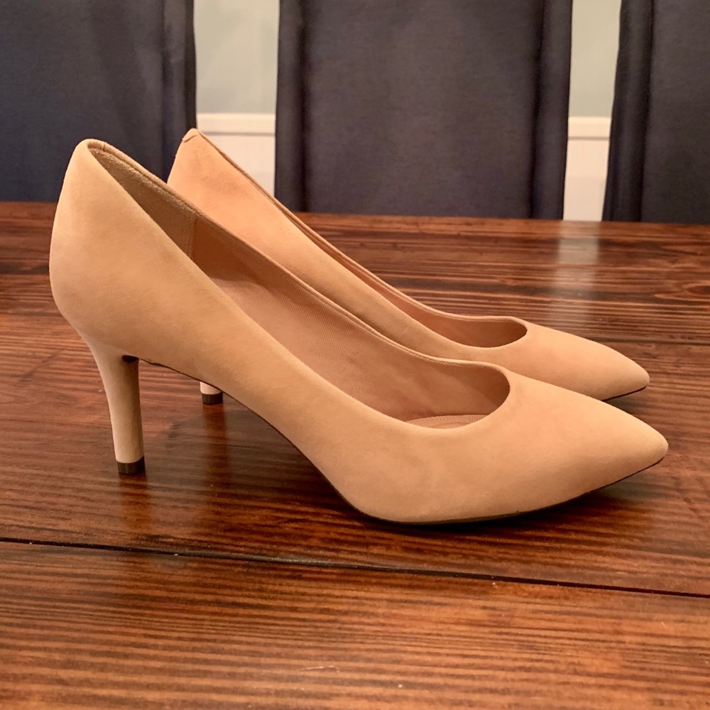 Rockport nude suede pumps, size 9.5